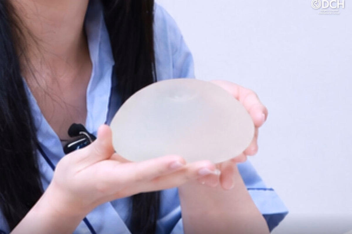 Handling A Breast Implant Sample During DCH Consultation